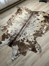 Load image into Gallery viewer, Mocha Salt + Pepper Cowhide Rug
