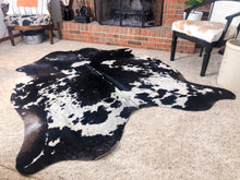 Load image into Gallery viewer, Pepper Cowhide Rug
