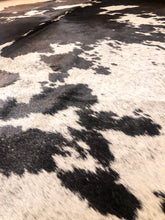 Load image into Gallery viewer, Pepper Cowhide Rug
